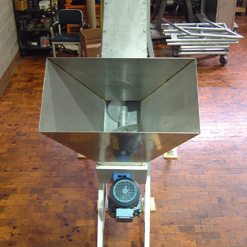 Shafted Screw Conveyor - Quebec, Canada