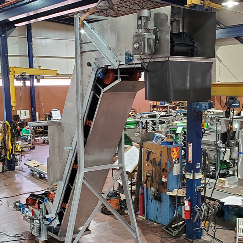 Transitional Belt Conveyor - Flat Top, WV